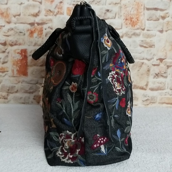 New Johnny Was  Krysha Overnight Tote - Picture 4 of 12